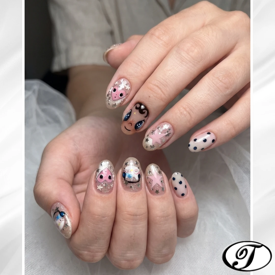 Nail colours
